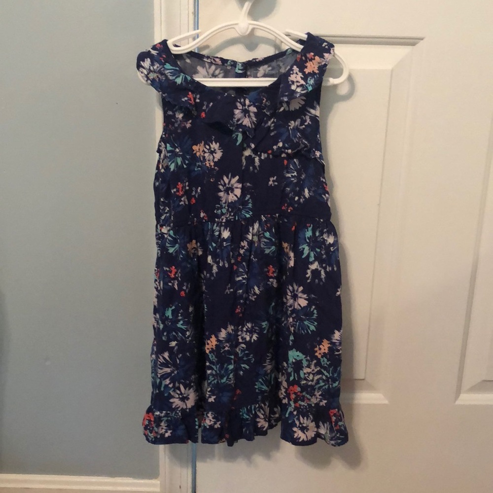Girls dress